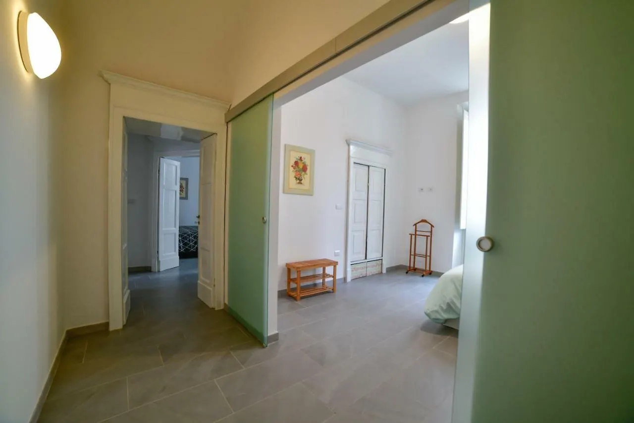 Casa Cavour - Luxury Apartment Sassari 0*,  Italie